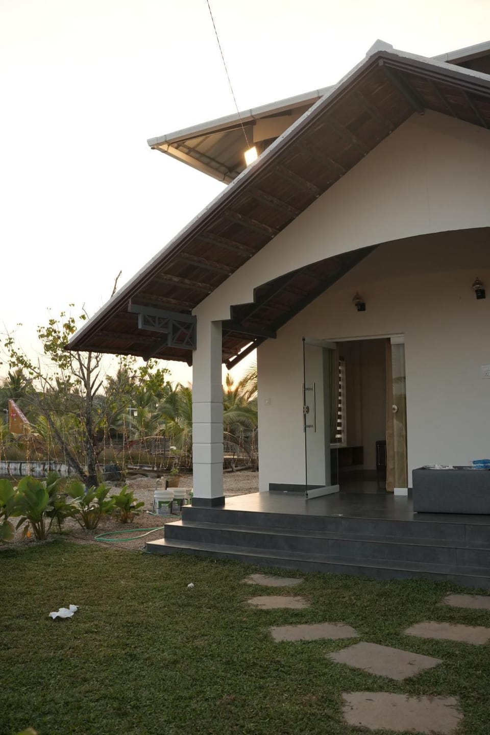 Property building, Day, Garden, Garden view