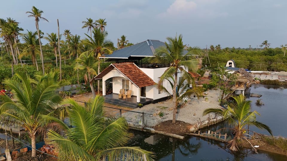 Property building, Day, Natural landscape, Lake view, River view