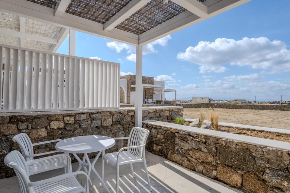 Property building, Patio, Day, Natural landscape, View (from property/room), Balcony/Terrace