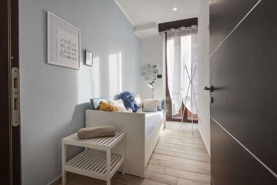 Bed, Balcony/Terrace, Bedroom, air conditioner
