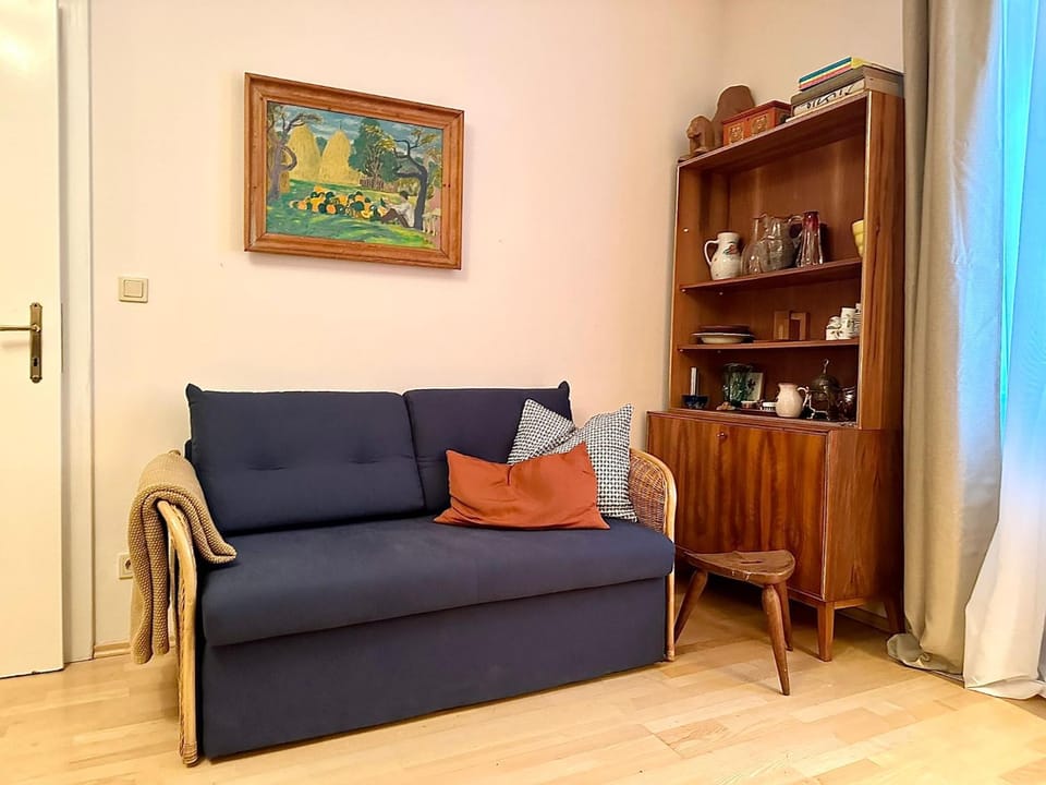 Near Rathaus - 5 Min to Center - Fast Wi-Fi Apartment in Vienna