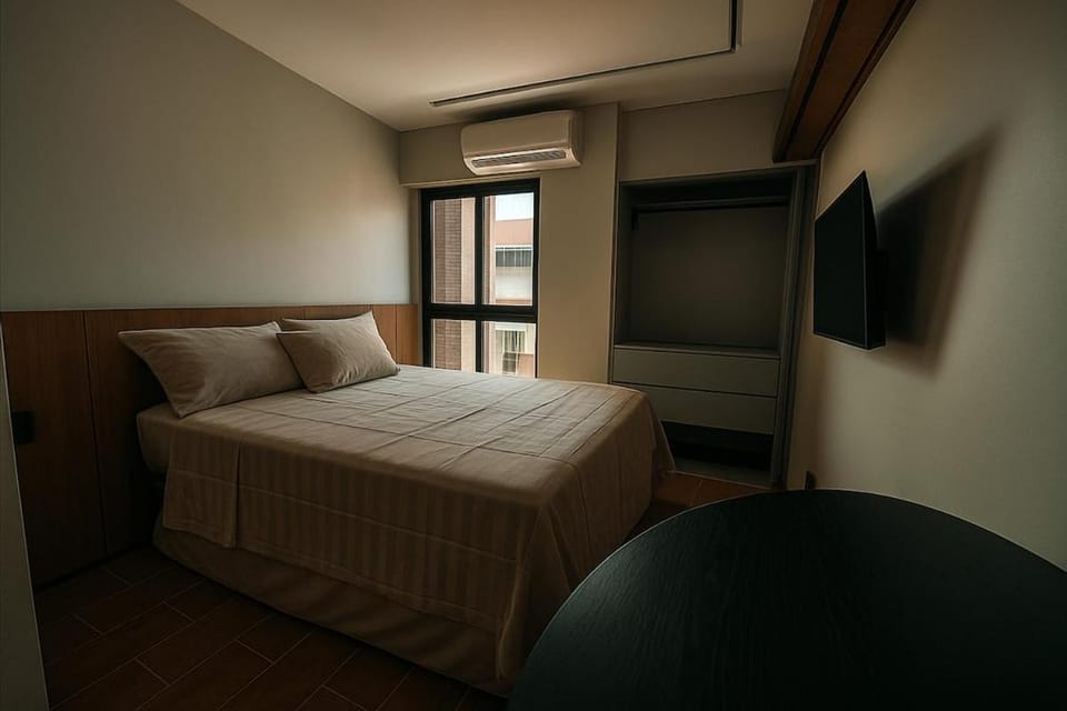 Bed, Photo of the whole room, Bedroom, air conditioner