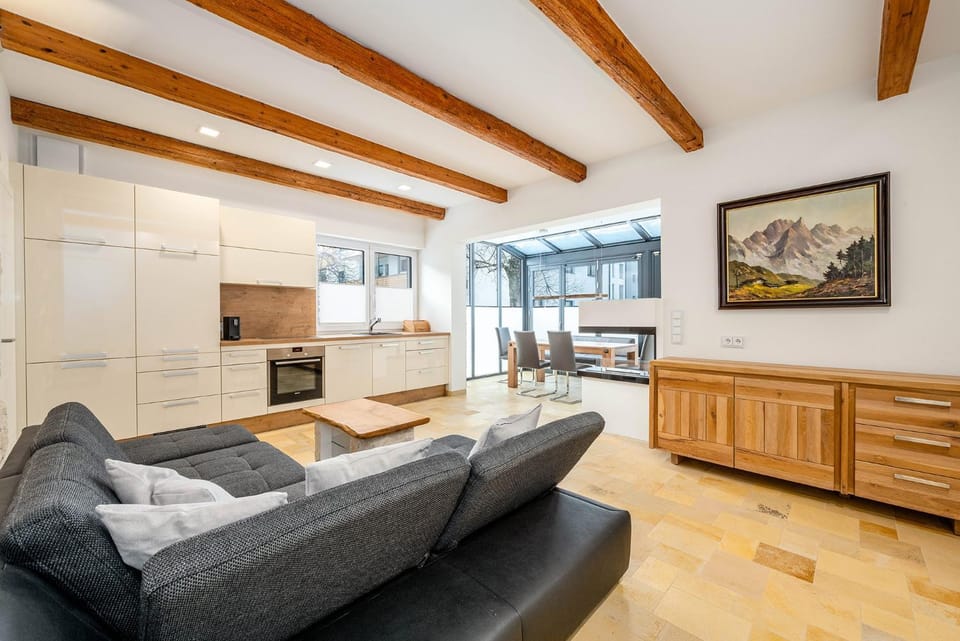 Kitchen or kitchenette, Living room, Seating area