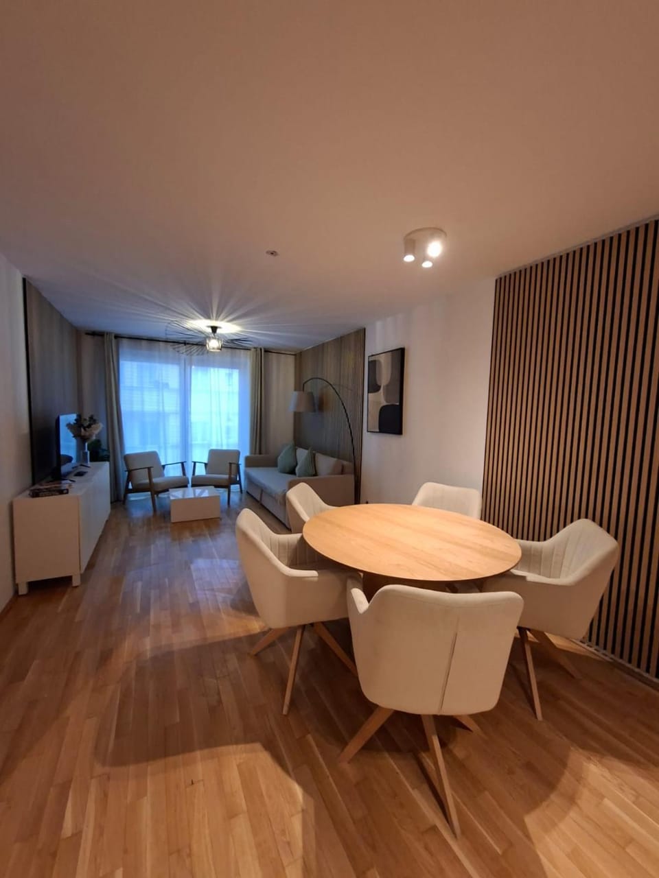U1 Metro Nearby - 1-BR - fast Wi-Fi Apartment in Vienna