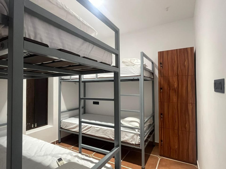 Bed, Photo of the whole room, bunk bed, locker