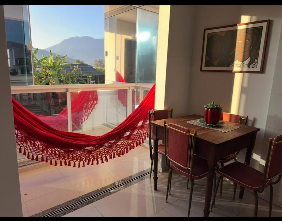 2-bedroom apartment overlooking Serra do Tabuleiro Apartment in State of Santa Catarina