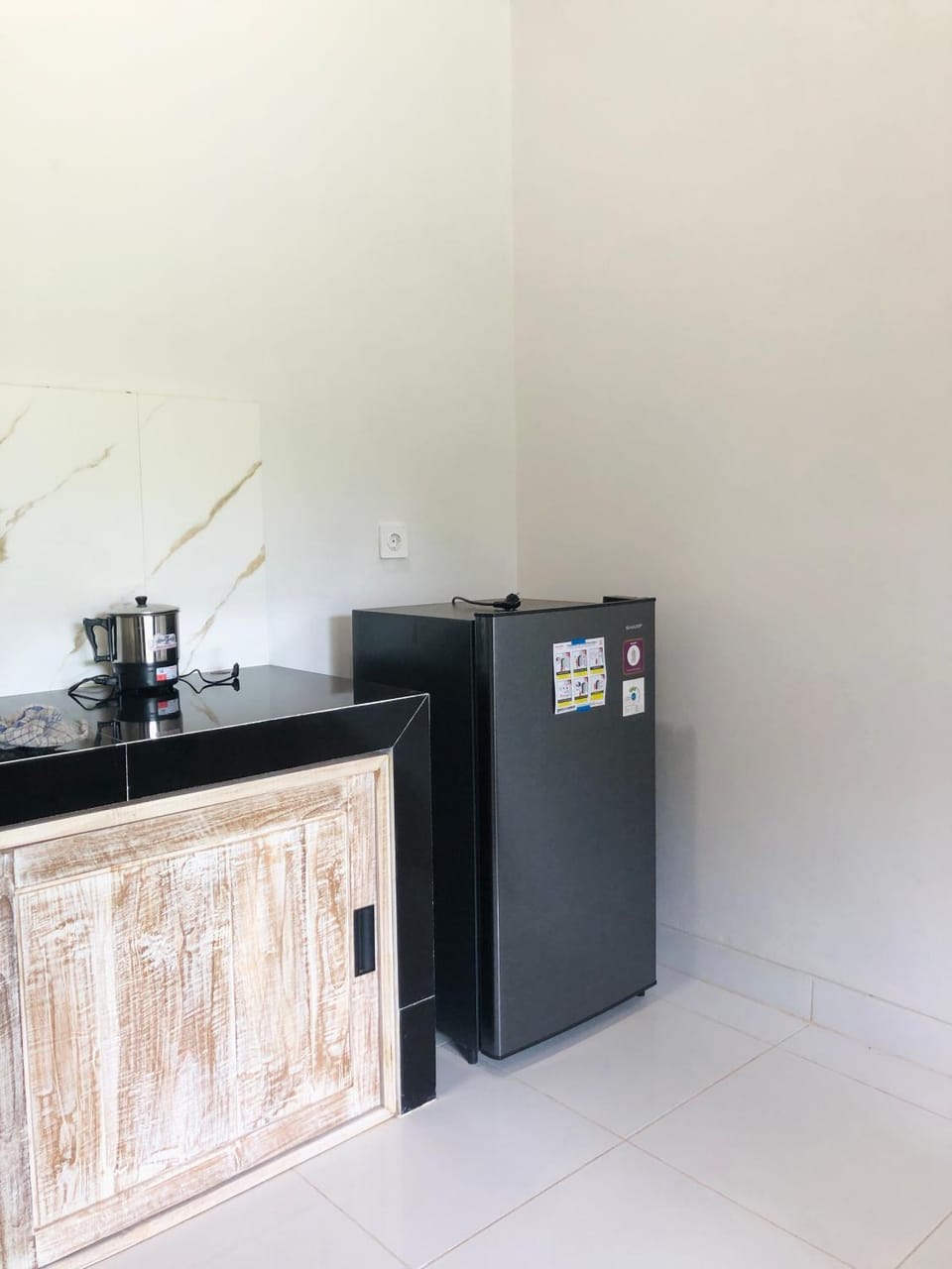 Kitchen or kitchenette, Bedroom