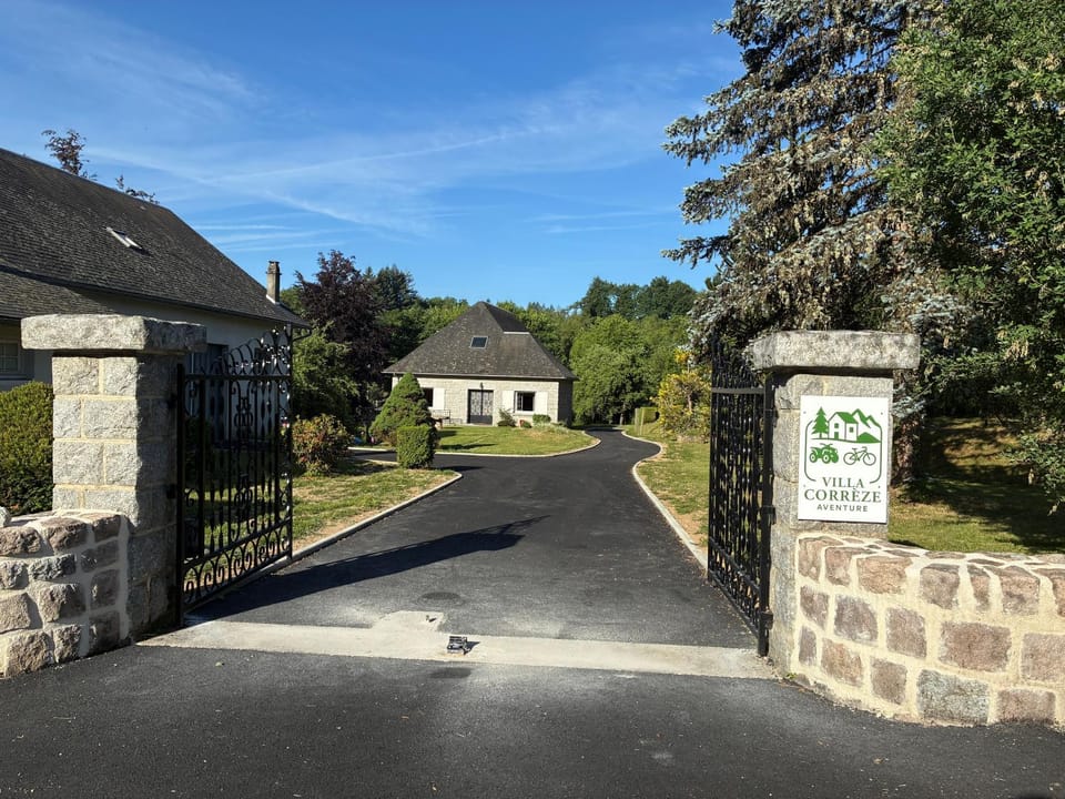 Villa Corrèze Aventure Villa in Nouvelle-Aquitaine