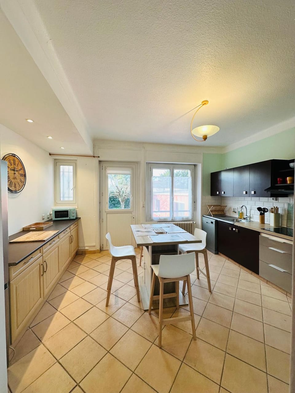 Dining area, dishwasher, stove