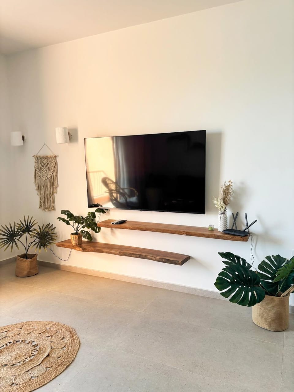 TV and multimedia, Living room, internet