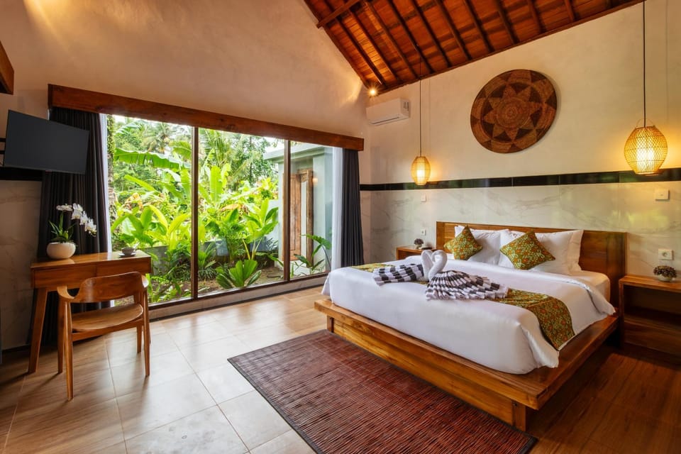 Property building, Bed, Bedroom
