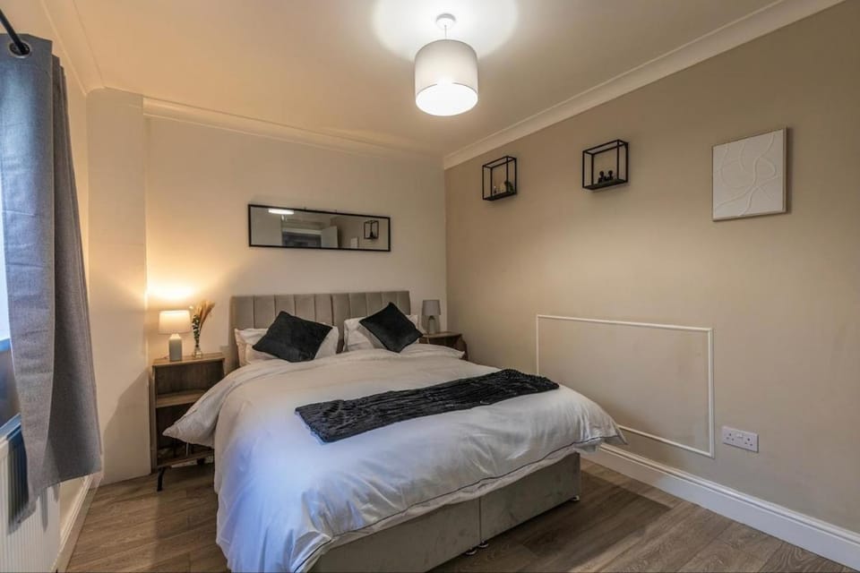 12 bed, Contractor&Family stays , Free parking Apartment in Southampton
