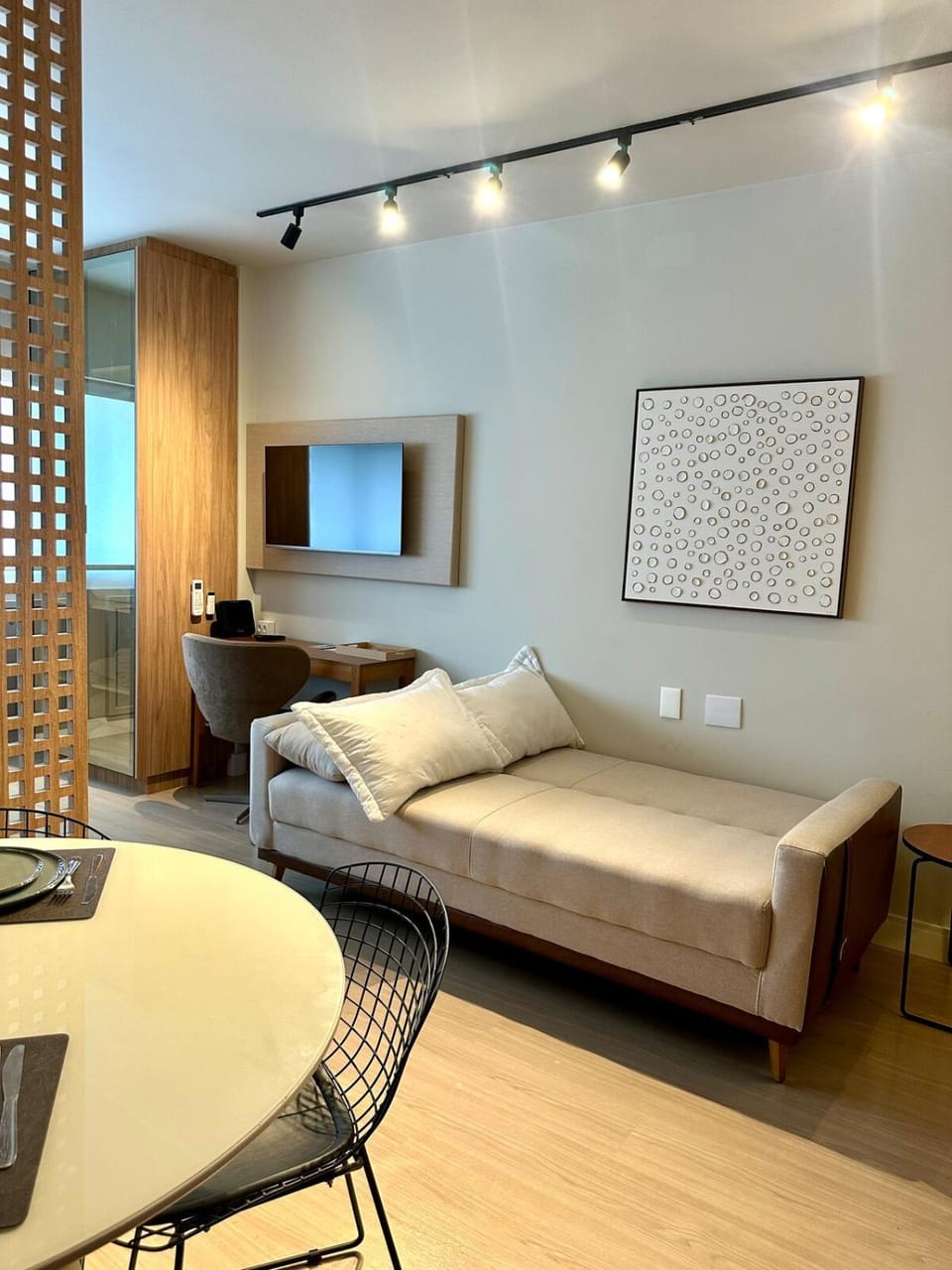 Studio 404 com Piscina e Academia Ar Condicionado no Centro Cívico com Garagem Apartment in Curitiba