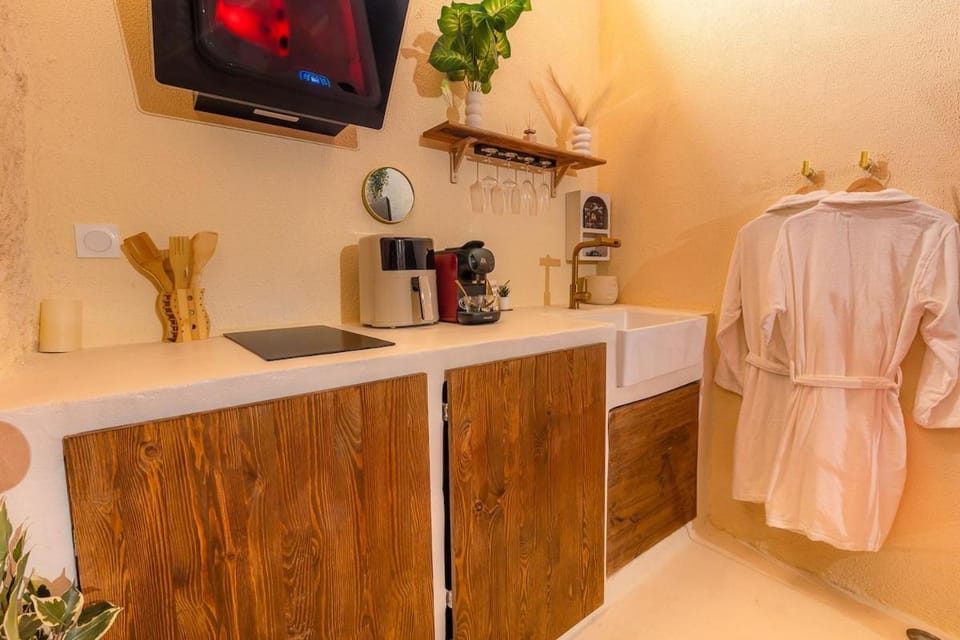 Écrin Secret - Suite troglodyte avec spa Apartment in Perpignan