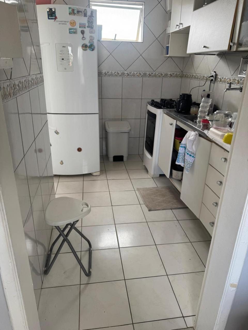 Kitchen or kitchenette, oven, stove