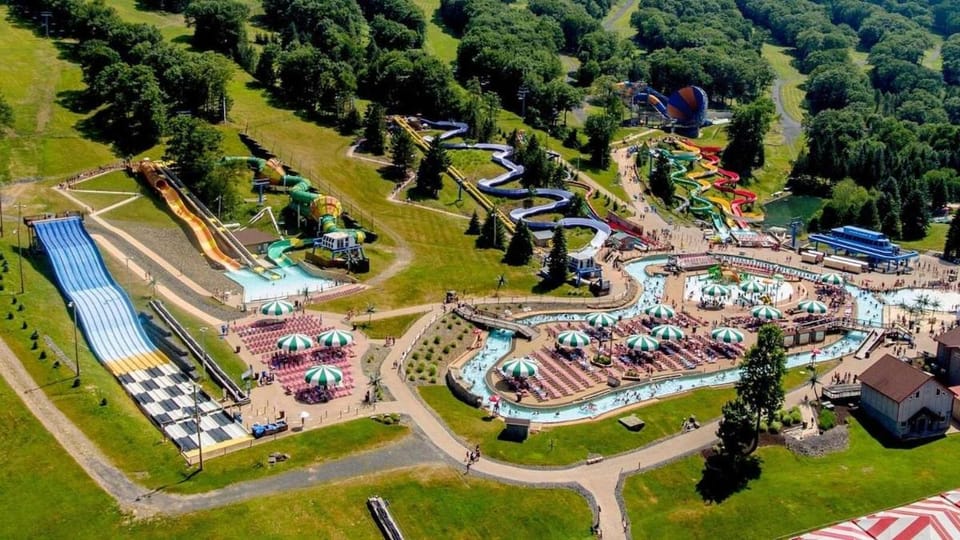 Moonlight Mountain Lodge on Camelback Mountain! House in Pocono Mountains
