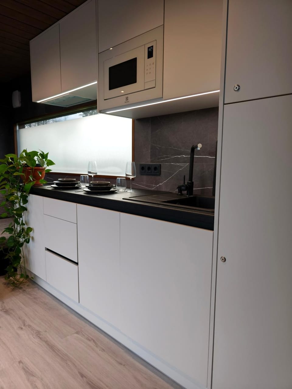 Kitchen or kitchenette