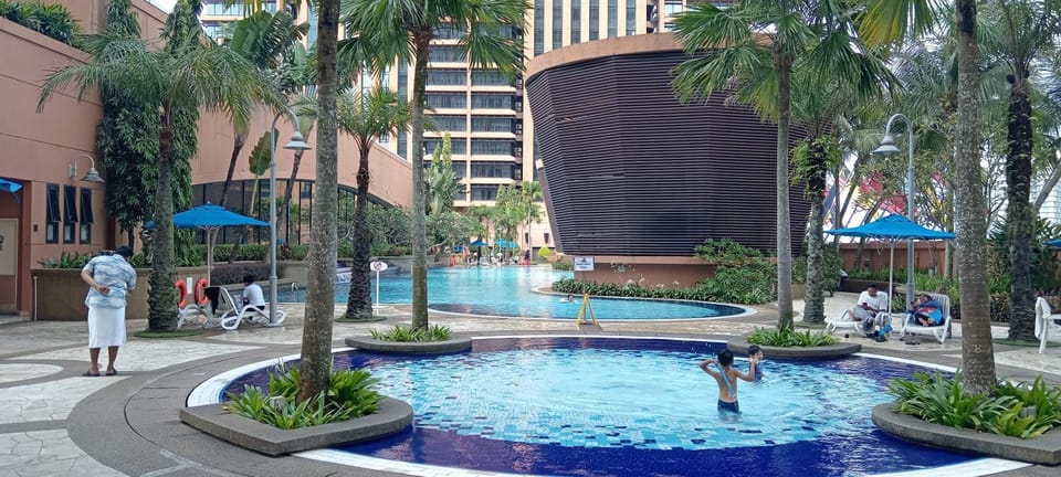 Swimming pool