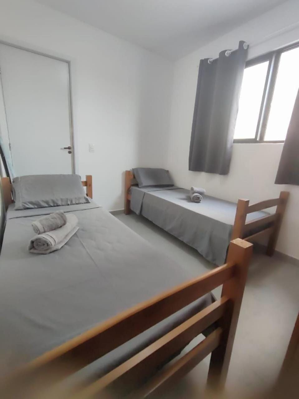 Apto 750m da Praia do Bessa: 02 quartos, completo, ar, vaga privativa, lava roupas, fácil acesso a BR. Apartment in Cabedelo