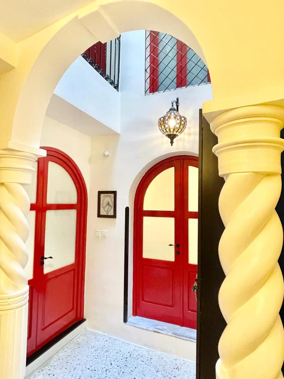 Facade/entrance