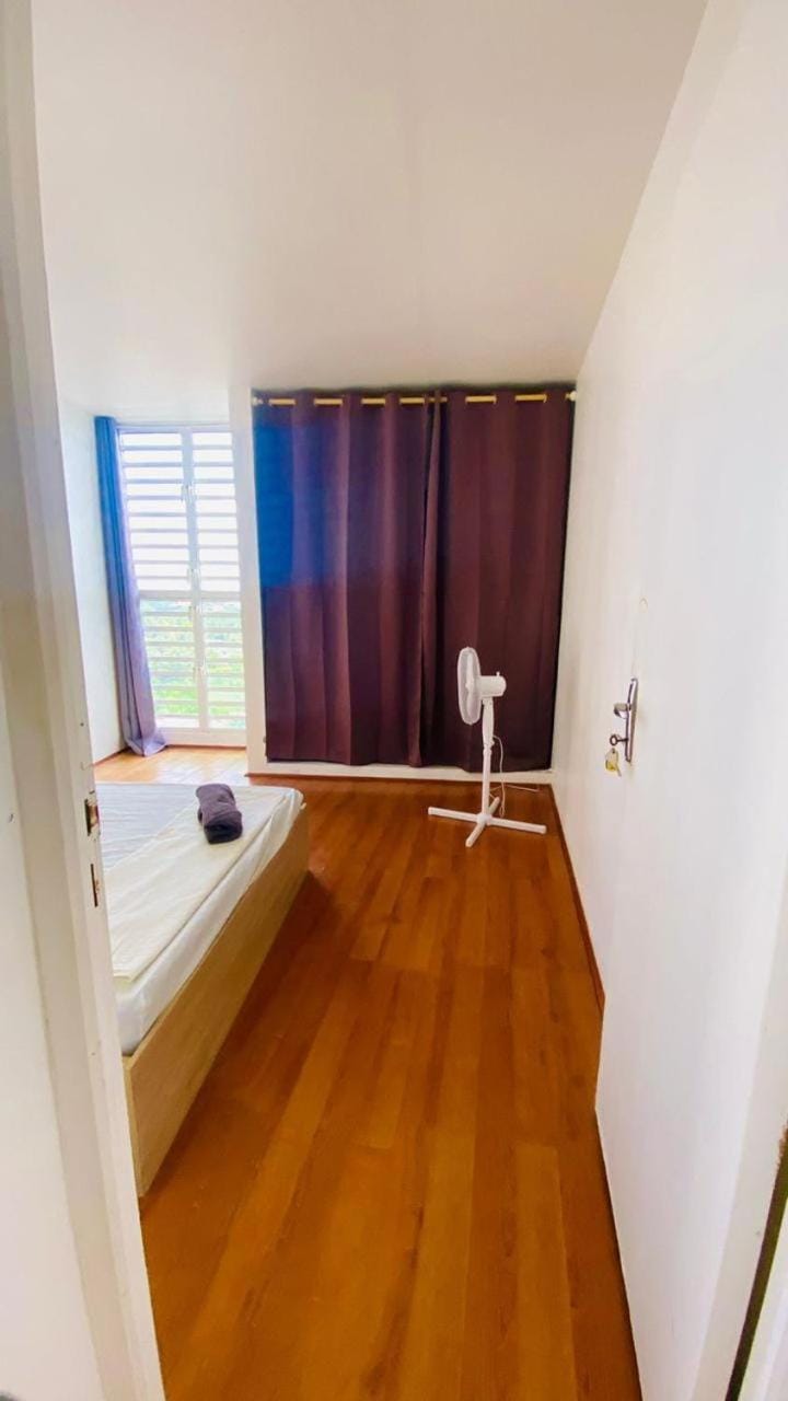 View Karayb - Sea View Apartment in Les Abymes