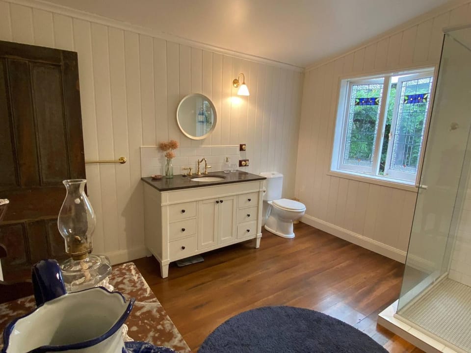 Toilet, Bathroom