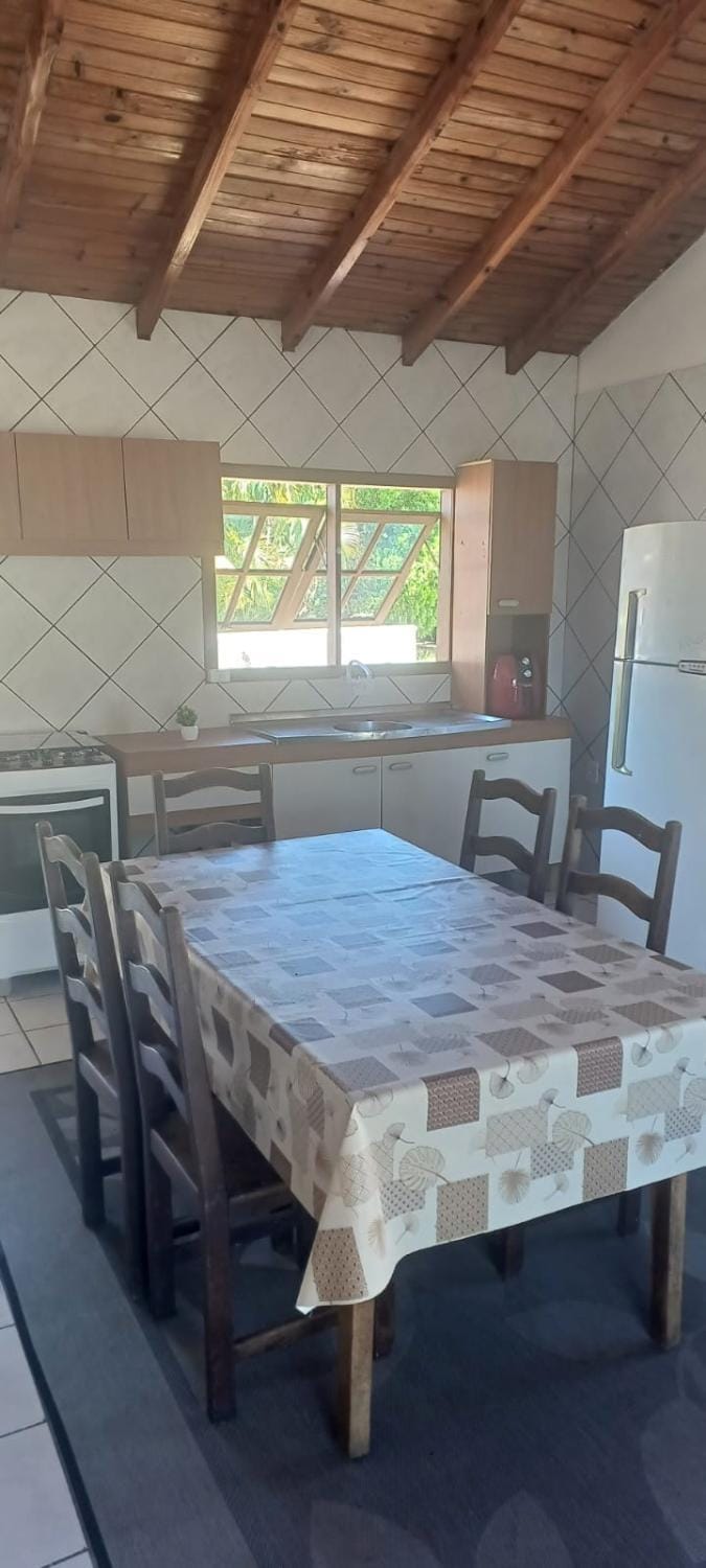 Spacious 4-Bedroom House House in Garopaba