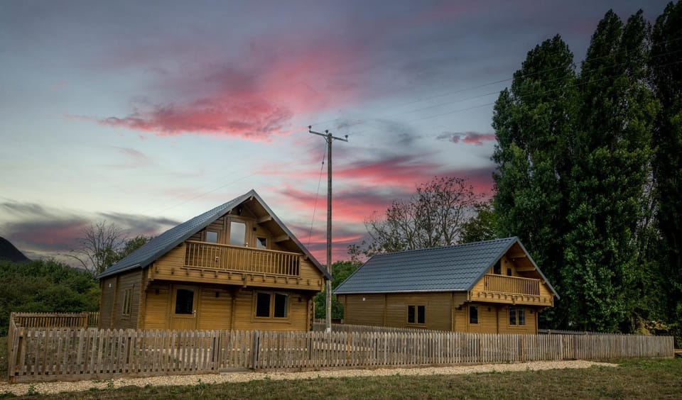 Property building, Day, Sunrise