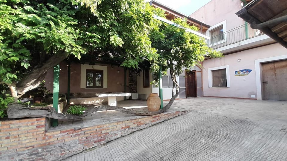 Casa Lucrezia al Paradiso Campanga e Vista Eolie House in Milazzo