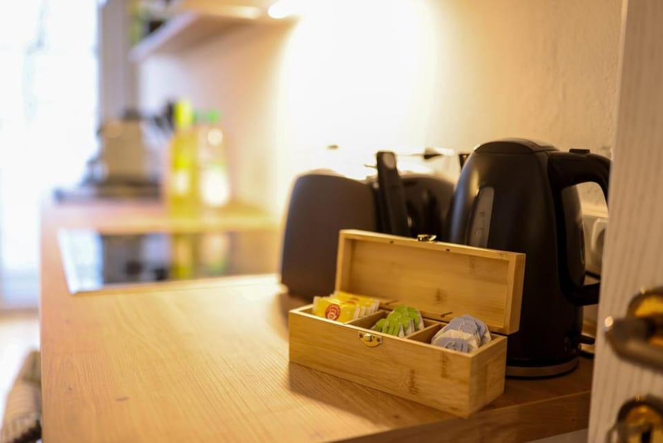 Coffee/tea facilities, Kitchen or kitchenette