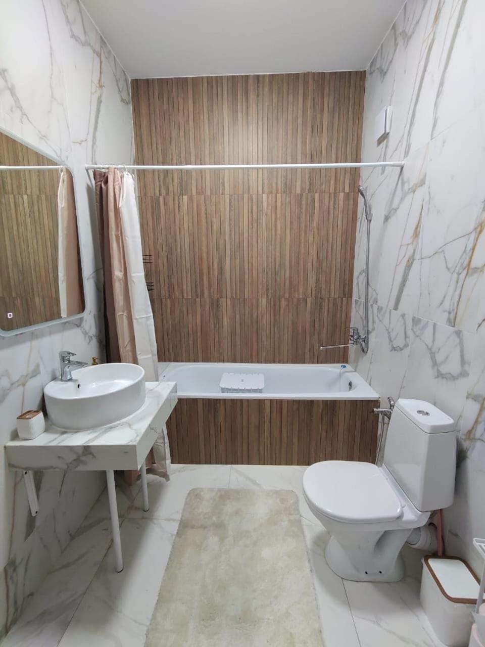 Stylish Space, 5 min to Mega Mall Apartment in Almaty