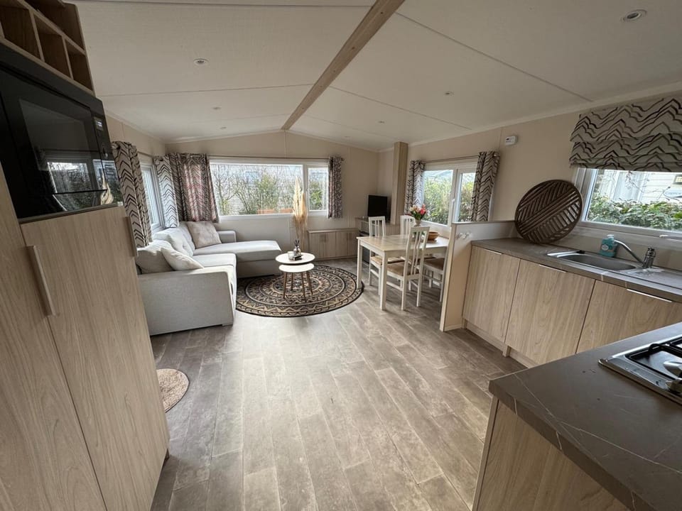 El Bohemia zon, zee, strand & rust vlakbij Renesse Campground/ 
RV Resort in Scharendijke