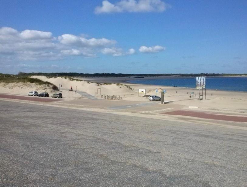 El Bohemia zon, zee, strand & rust vlakbij Renesse Campground/ 
RV Resort in Scharendijke