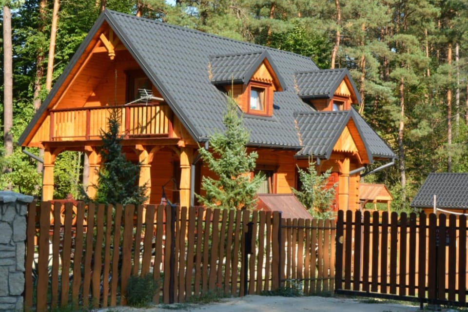 Domek KOMINEK Roztocze Krasnobród House in Lviv Oblast