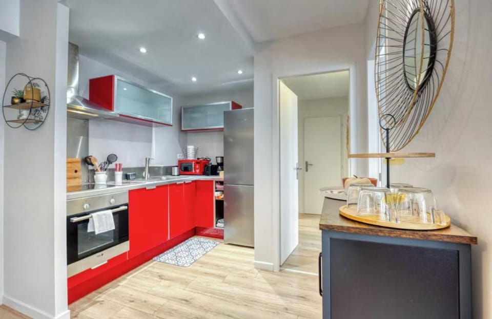 Kitchen or kitchenette