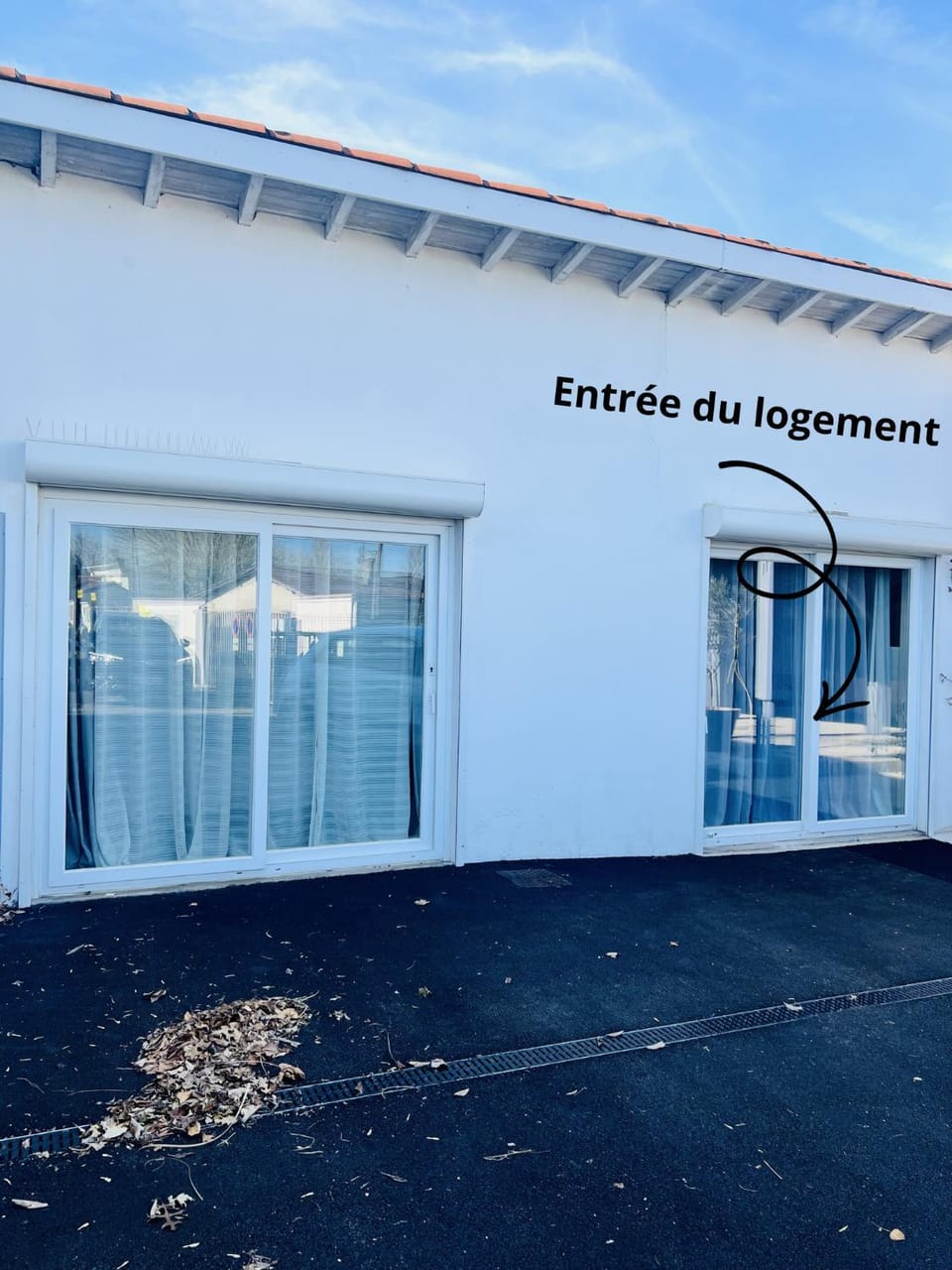 Facade/entrance