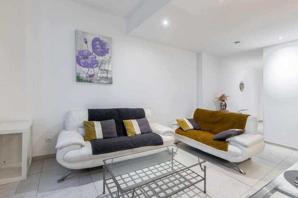 Saint-Roch - Spacious, fully equipped & Park view Apartment in Montpellier