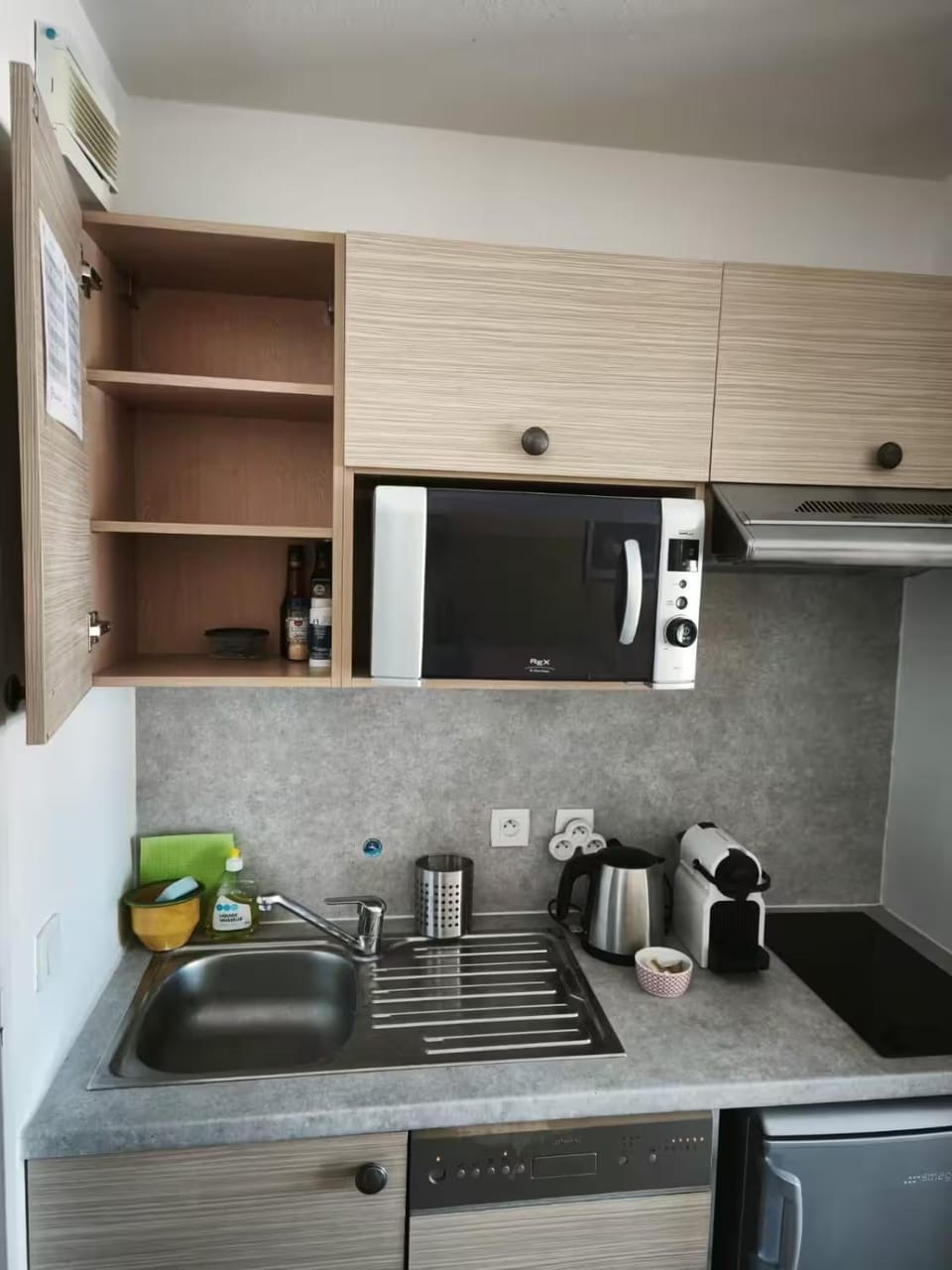 Kitchen or kitchenette, microwave