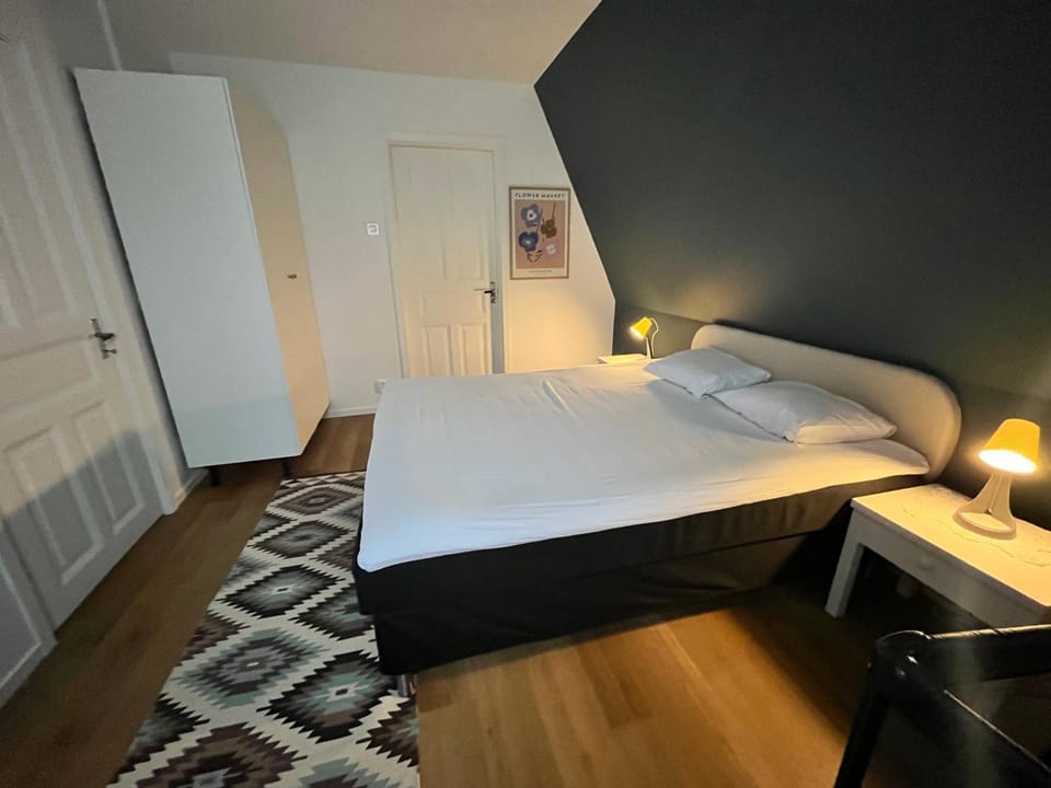 Bed, Bedroom, wardrobe