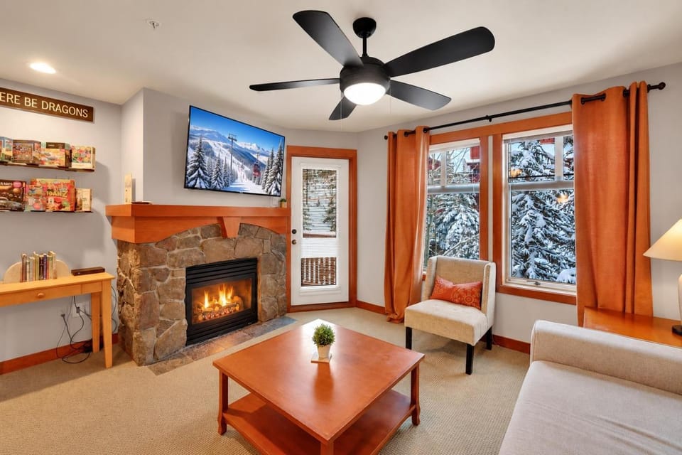 Powder Stash House in Solitude