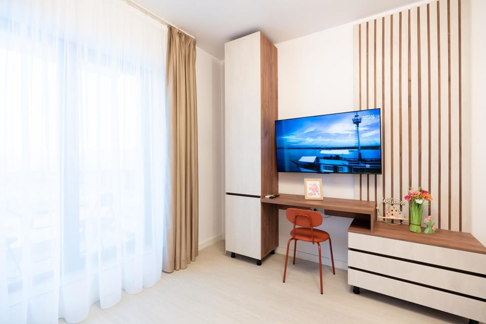 Soni Exclusive Studio 224 Plaza with Free Private Parking & Self Check-in Apartment in Bucharest