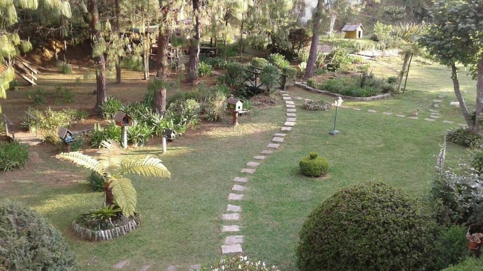 Campos Jordao House 4 bedrooms, barbecue area, garden Villa in Campos do Jordão