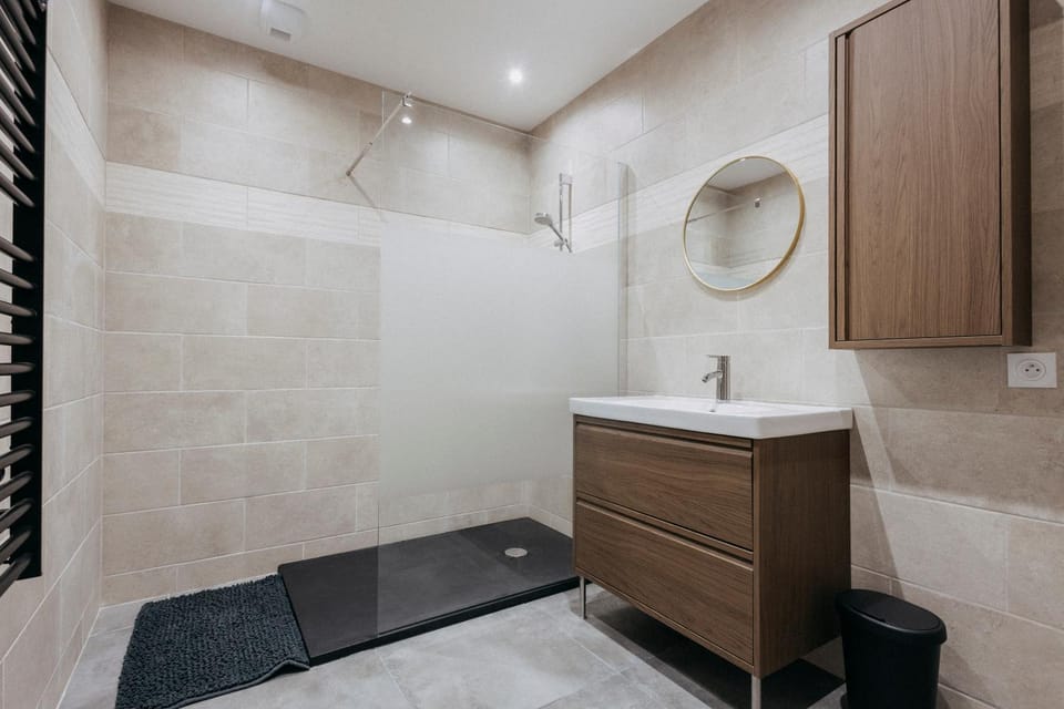 La bâtisse des tuileries côté forêt Apartment in Auvergne-Rhône-Alpes