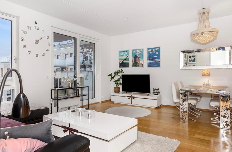Best location 3 bedrooms Modern apartment sauna, balcony, elevator, and easy access to city center Apartment in Oslo