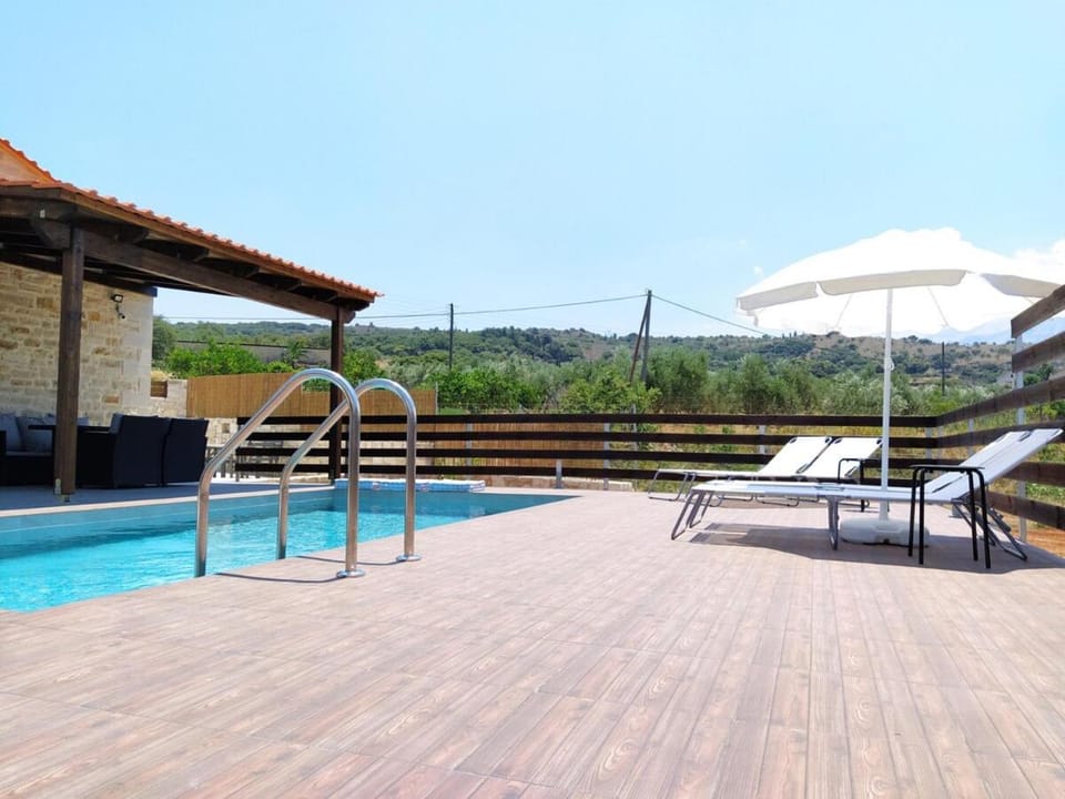 Pool view, Swimming pool, sunbed