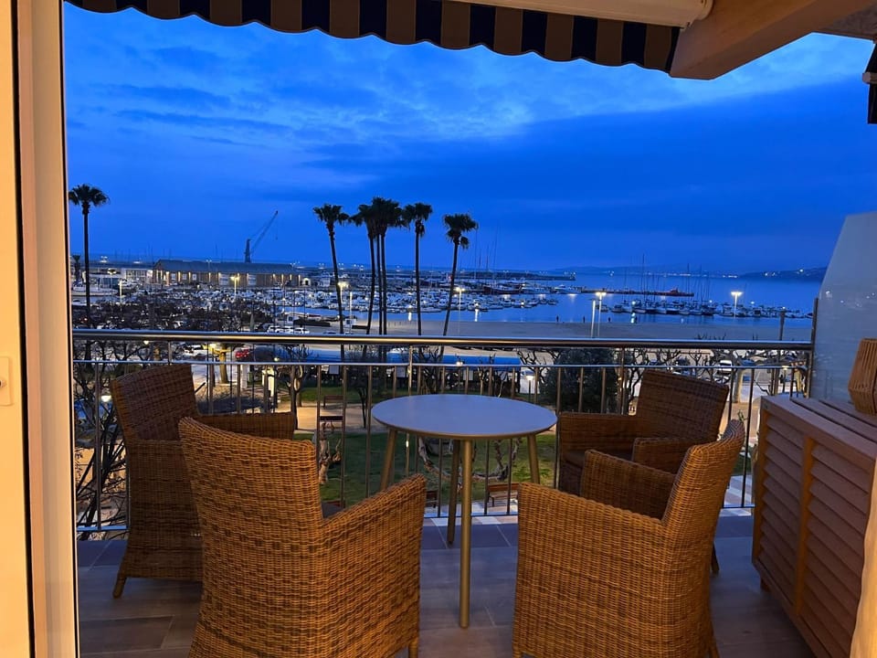 View (from property/room), Balcony/Terrace