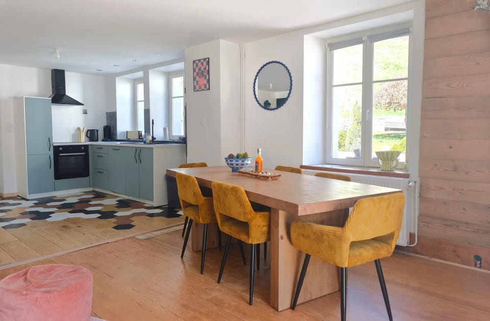 Dining area, stove, kitchen
