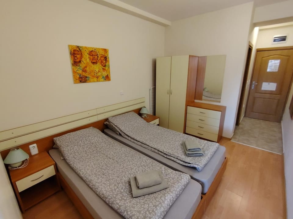 Sunny Studio Eagle Rock Apartment in Bulgaria