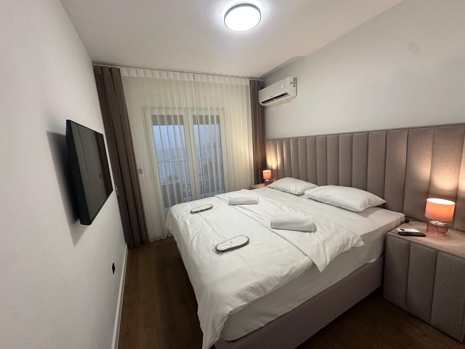TV and multimedia, Bedroom, towels