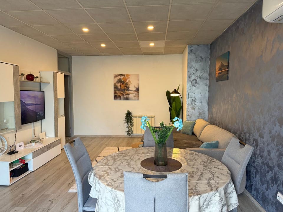 Hugo s home, apartman blizu bazena i bolnice Apartment in Croatia